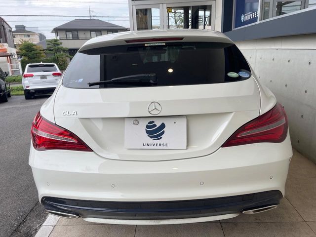 MERCEDES BENZ CLA Shooting Brake