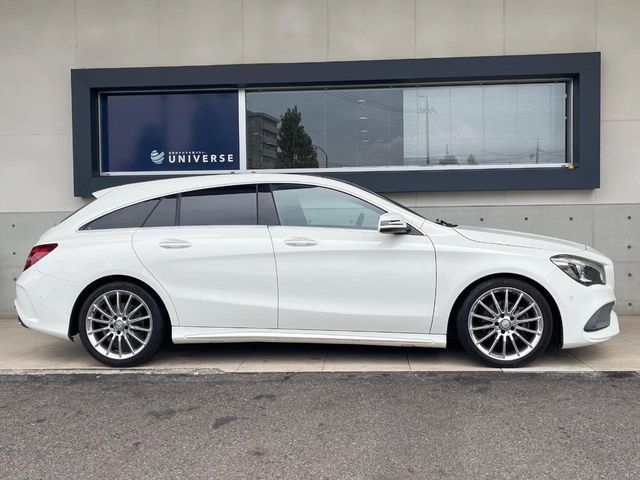 MERCEDES BENZ CLA Shooting Brake