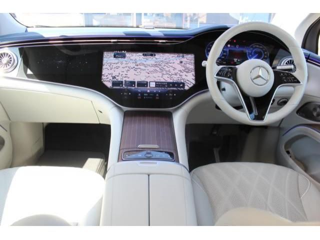 MERCEDES BENZ EQS SUV