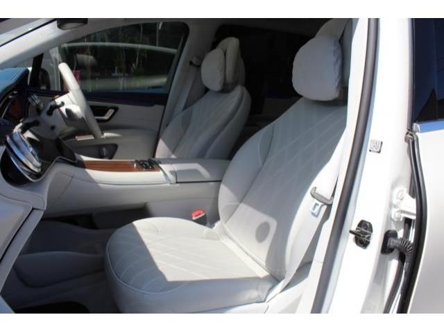 MERCEDES BENZ EQS SUV