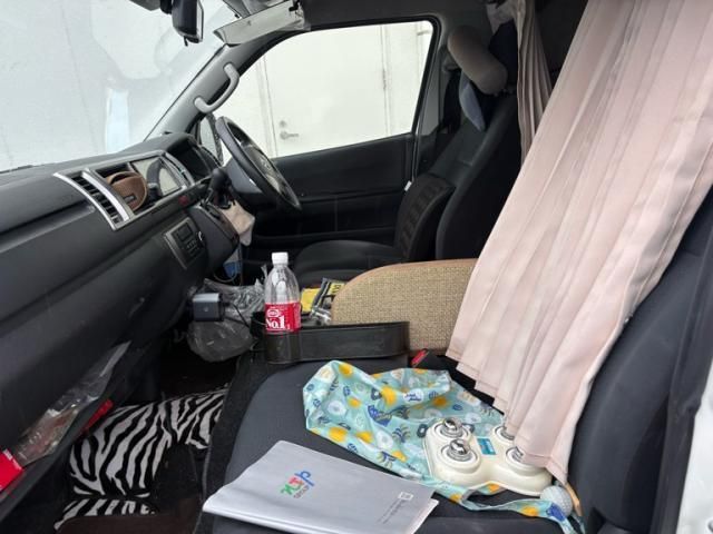 HIACE van 2WD