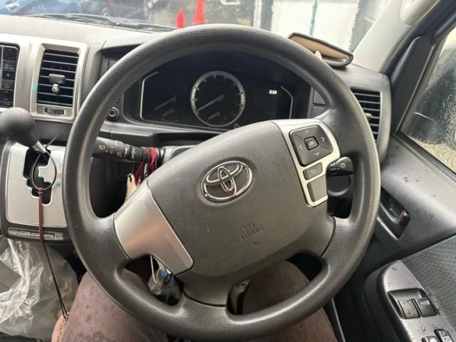 HIACE van 2WD