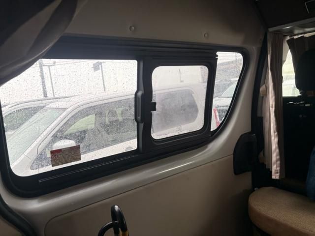 HIACE van 2WD
