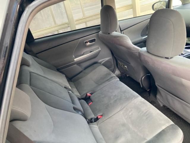 PRIUS Alpha