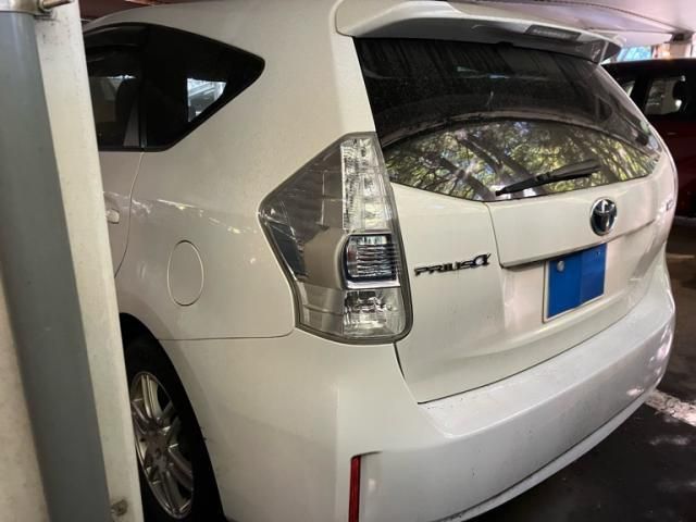 PRIUS Alpha