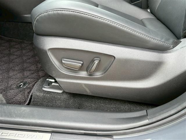 CROWN SPORT