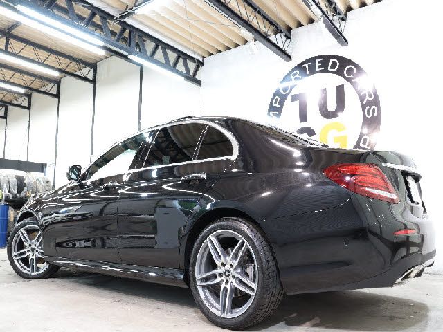 MERCEDES BENZ E class sedan