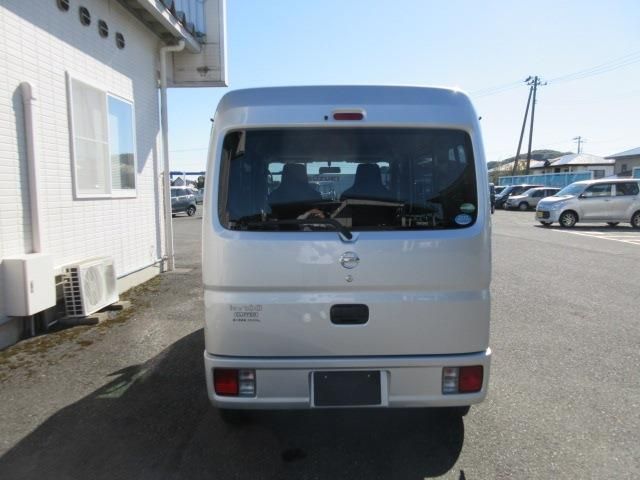NV100 CLIPPER 4WD