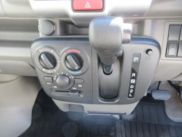 NV100 CLIPPER 4WD
