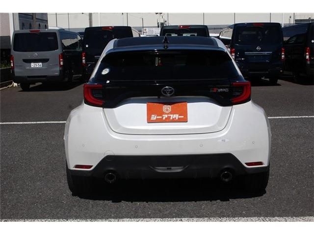 GR YARIS