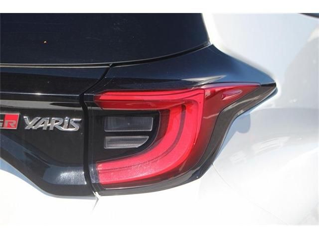 GR YARIS