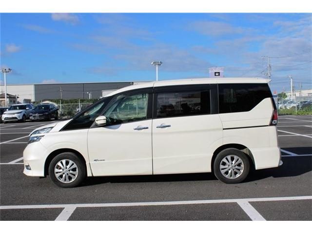 SERENA  S-HYBRID 4WD