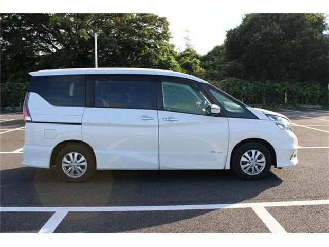 SERENA  S-HYBRID 4WD