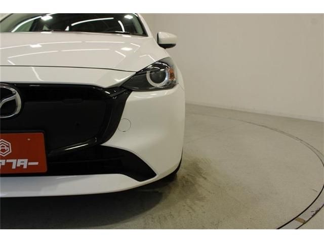 MAZDA2