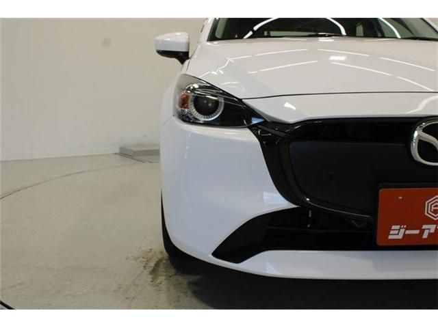 MAZDA2