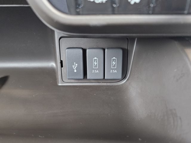 N BOX