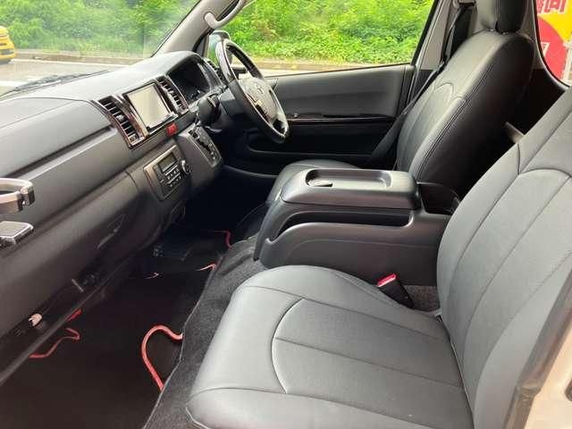 HIACE van 4WD