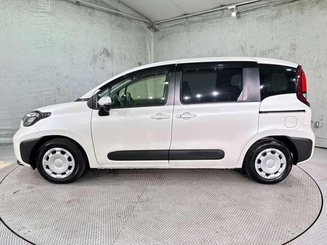 SIENTA HYBRID