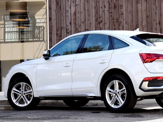 AUDI Q5 SPORTBACK