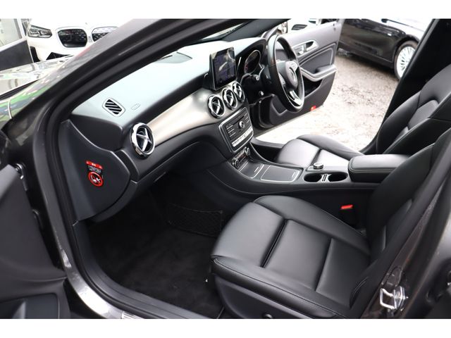 MERCEDES BENZ GLA class