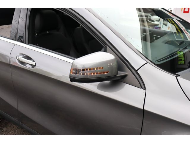 MERCEDES BENZ GLA class