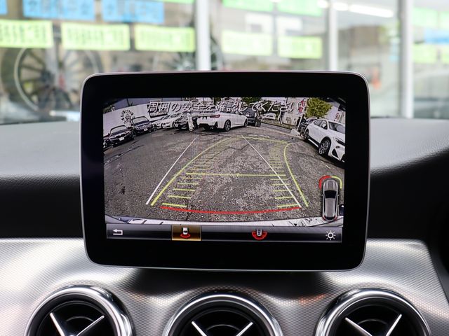 MERCEDES BENZ GLA class