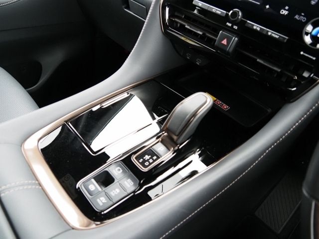 ALPHARD hybrid 4WD