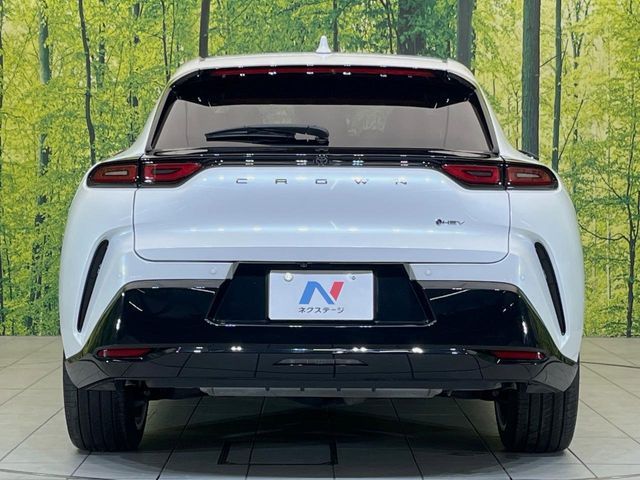 CROWN SPORT