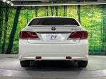 CROWN sedan hybrid