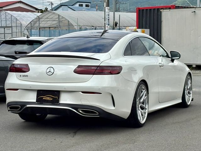 MERCEDES BENZ E class coupe