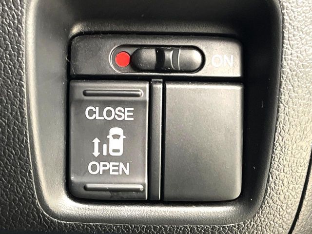 N BOX