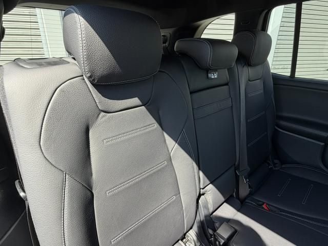 MERCEDES BENZ GLB