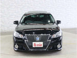CROWN sedan hybrid