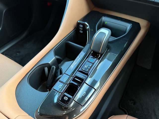 CROWN SPORT