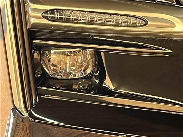 ALPHARD hybrid 4WD