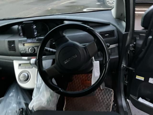 MOVE CUSTOM