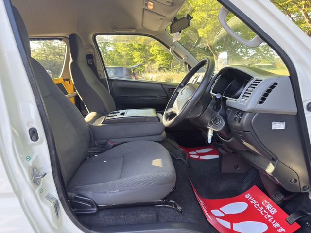 HIACE van 4WD