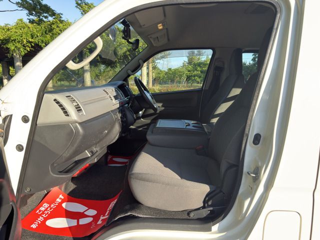 HIACE van 4WD