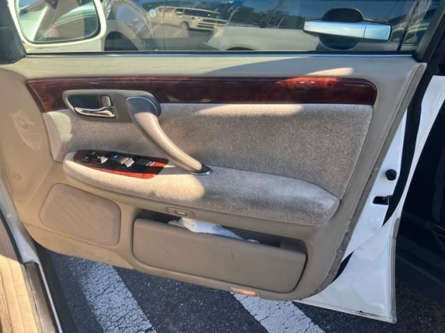 CROWN sedan