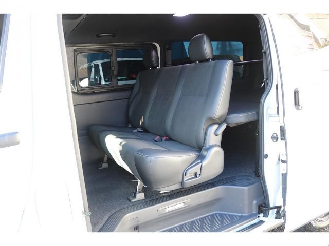 HIACE van 4WD