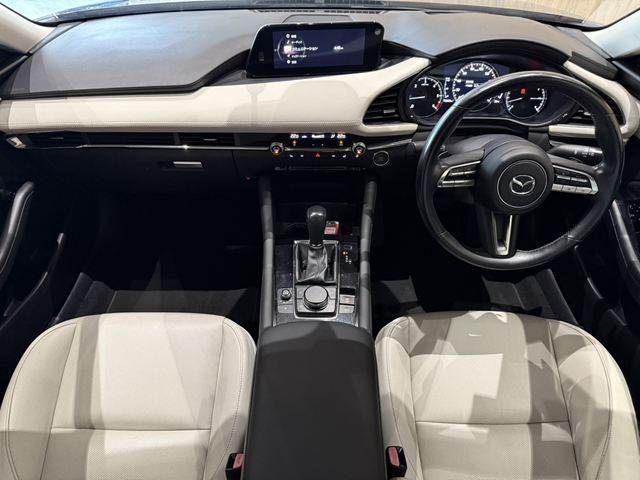 MAZDA3 SEDAN