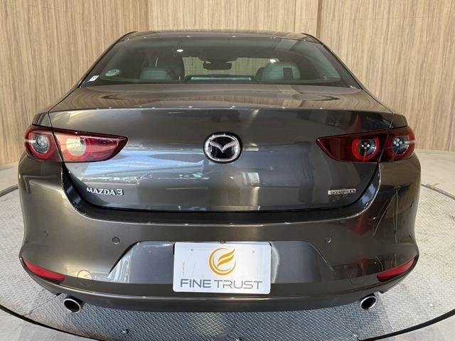 MAZDA3 SEDAN