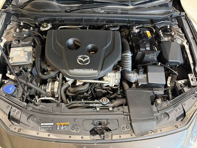 MAZDA3 SEDAN