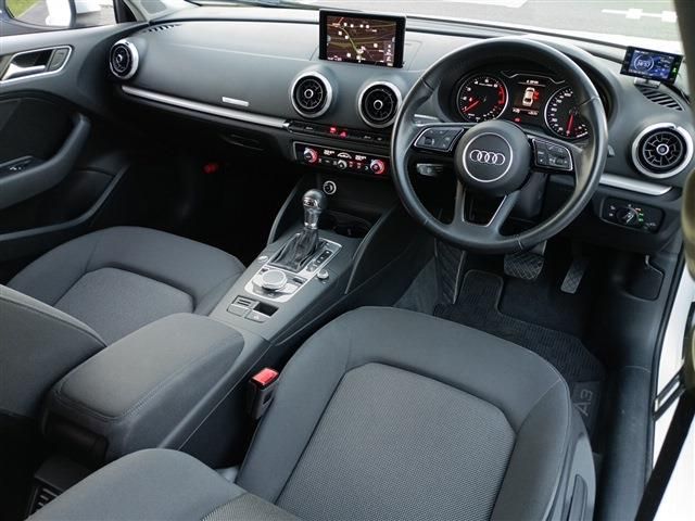AUDI A3 Sedan