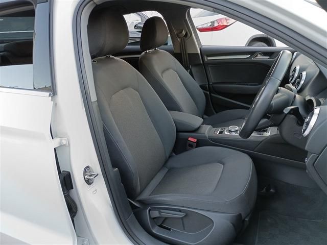 AUDI A3 Sedan