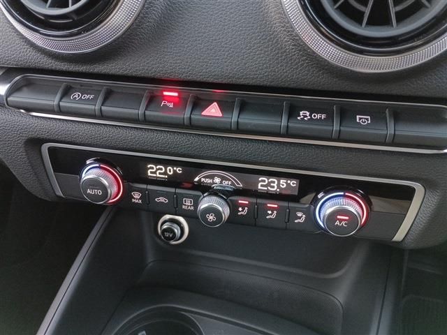 AUDI A3 Sedan