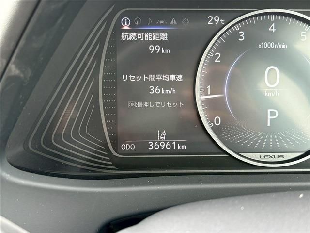 LEXUS UX200