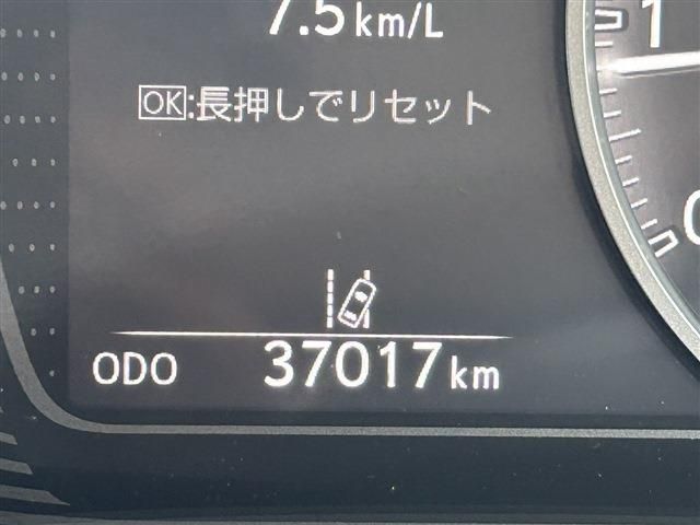 LEXUS UX200