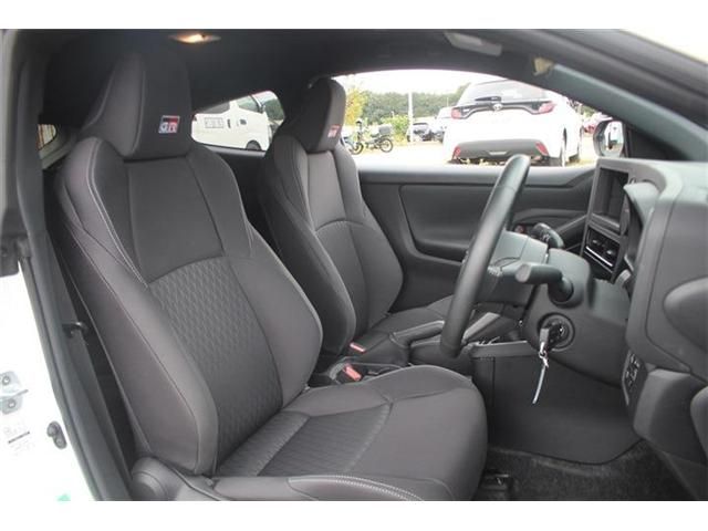 GR YARIS