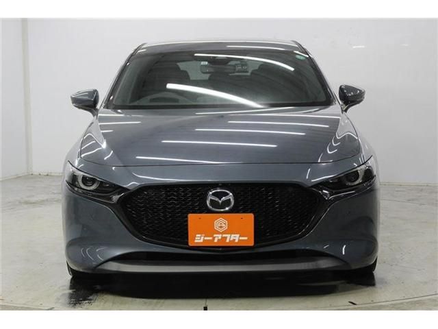 MAZDA3 FASTBACK